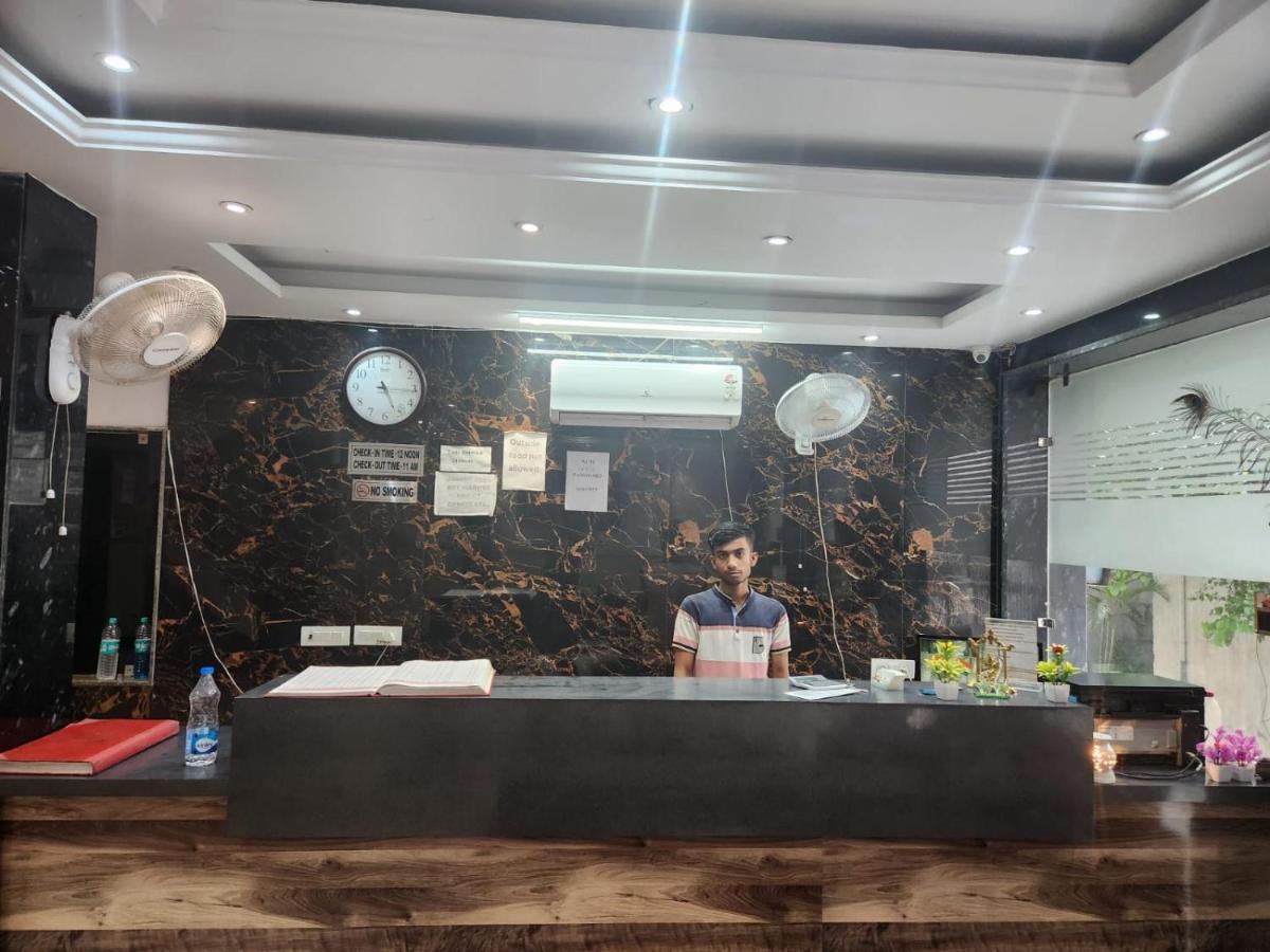 Hotel Ambe Inn By Ambience Delhi Igi Airport Nueva Delhi Exterior foto
