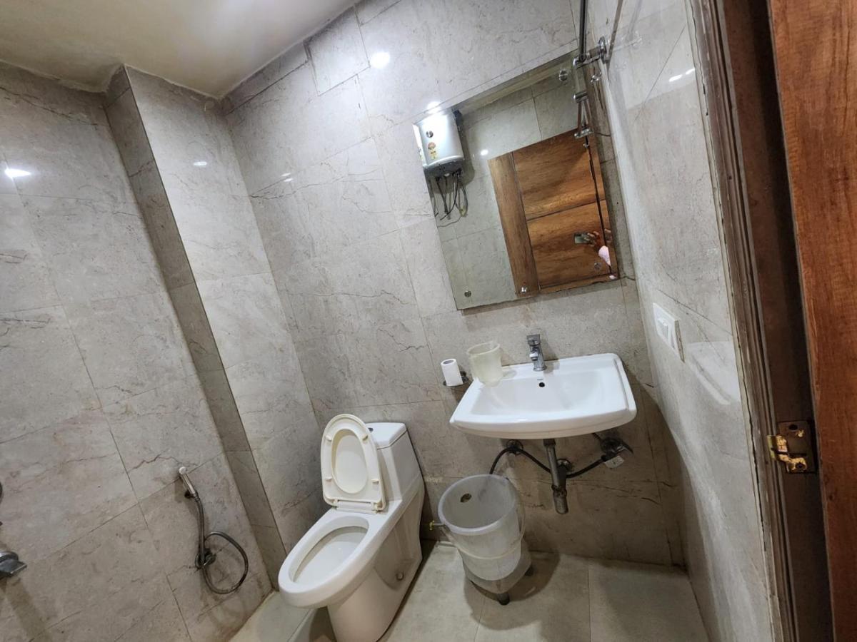 Hotel Ambe Inn By Ambience Delhi Igi Airport Nueva Delhi Exterior foto